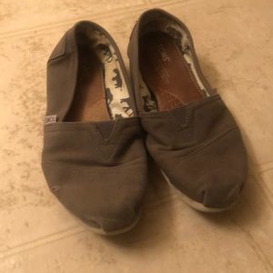 Grey TOMS